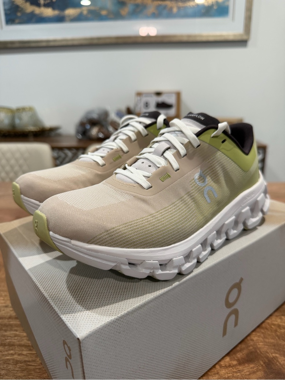 On Running Cloudflow 4 Sneakers— Zest/Frost - Size 6W/4.5M BNIB MSRP 200$